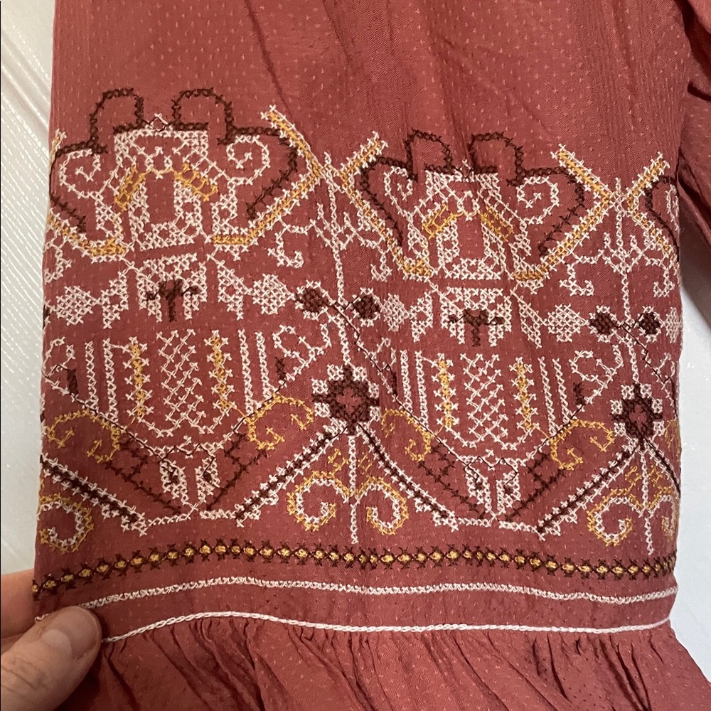 NWT Max Studio Terracotta Embroidered Blouse - Picture 4 of 6
